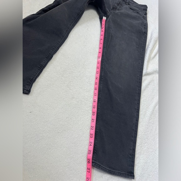 American Eagle Charcoal Straight Leg Mom Jeans - Size 6 (28") - Picture 5 of 12
